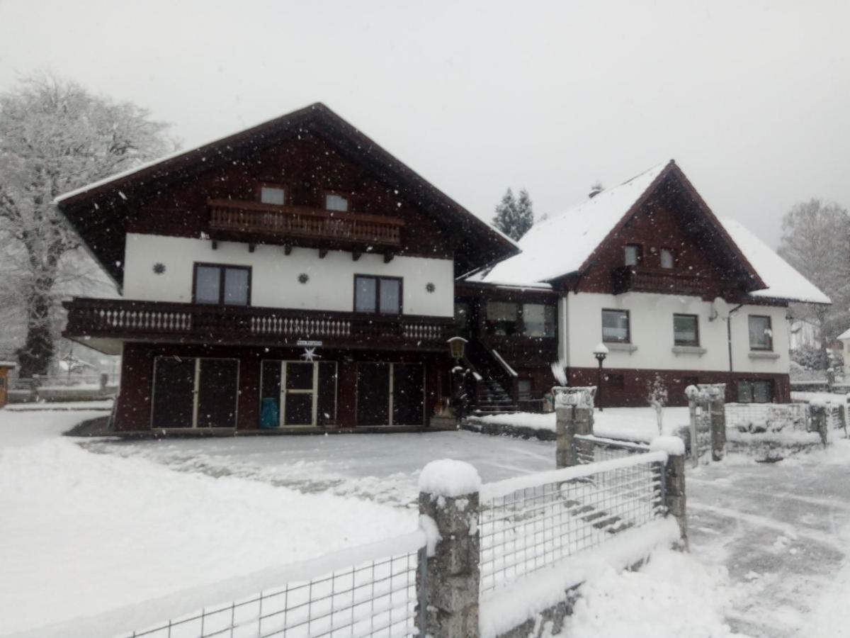 Haus Bergblick Fruehstueckspension Oberort Εξωτερικό φωτογραφία
